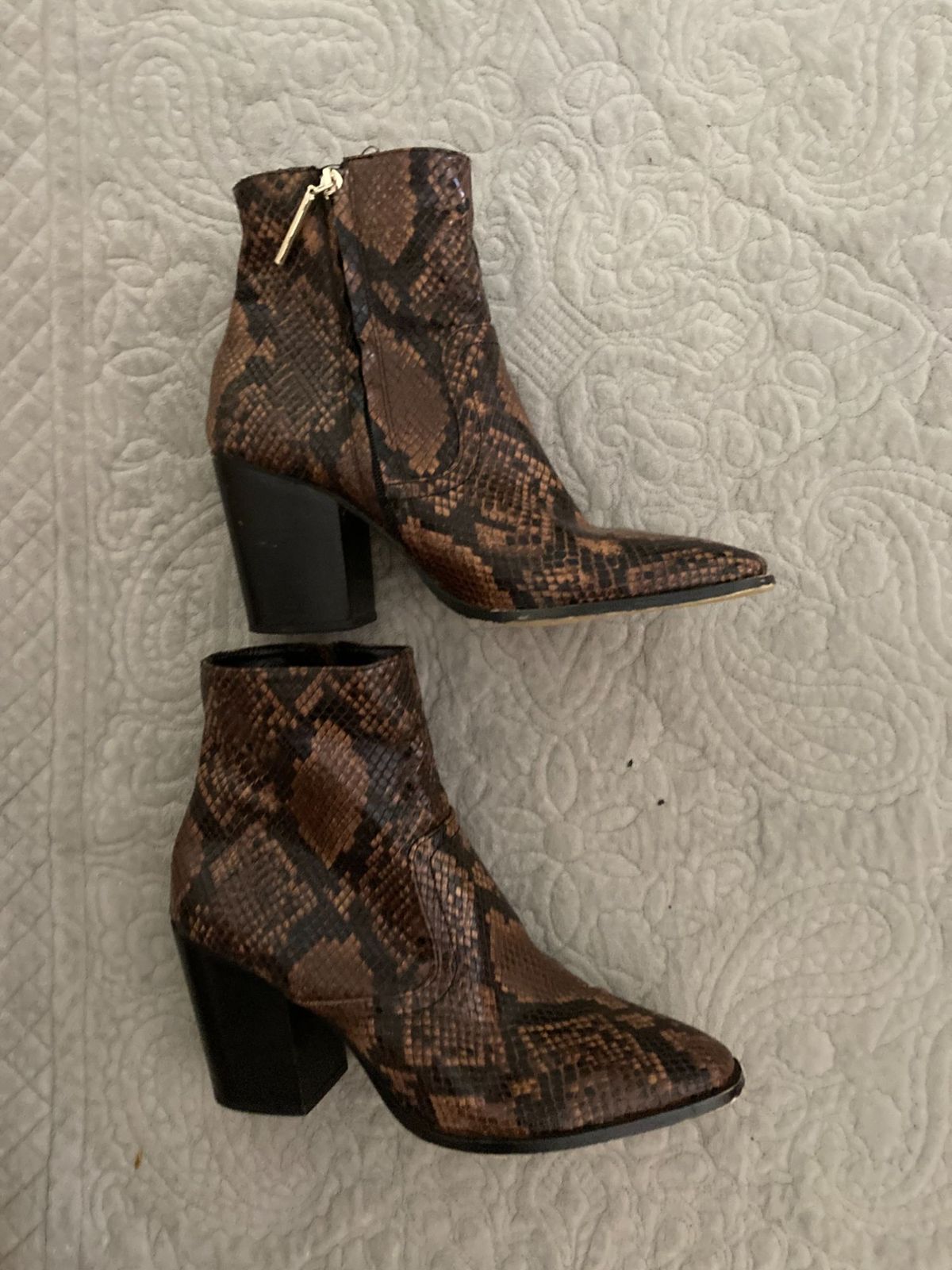 Women | Zara ankle boots. Size 8 UK. Used. Can